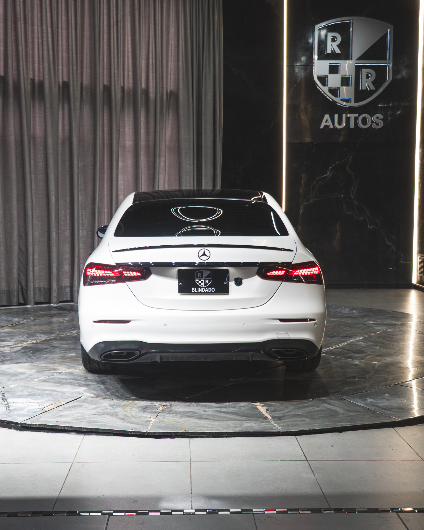 MERCEDES-BENZ E350 BLINDAJE 2+ 2022