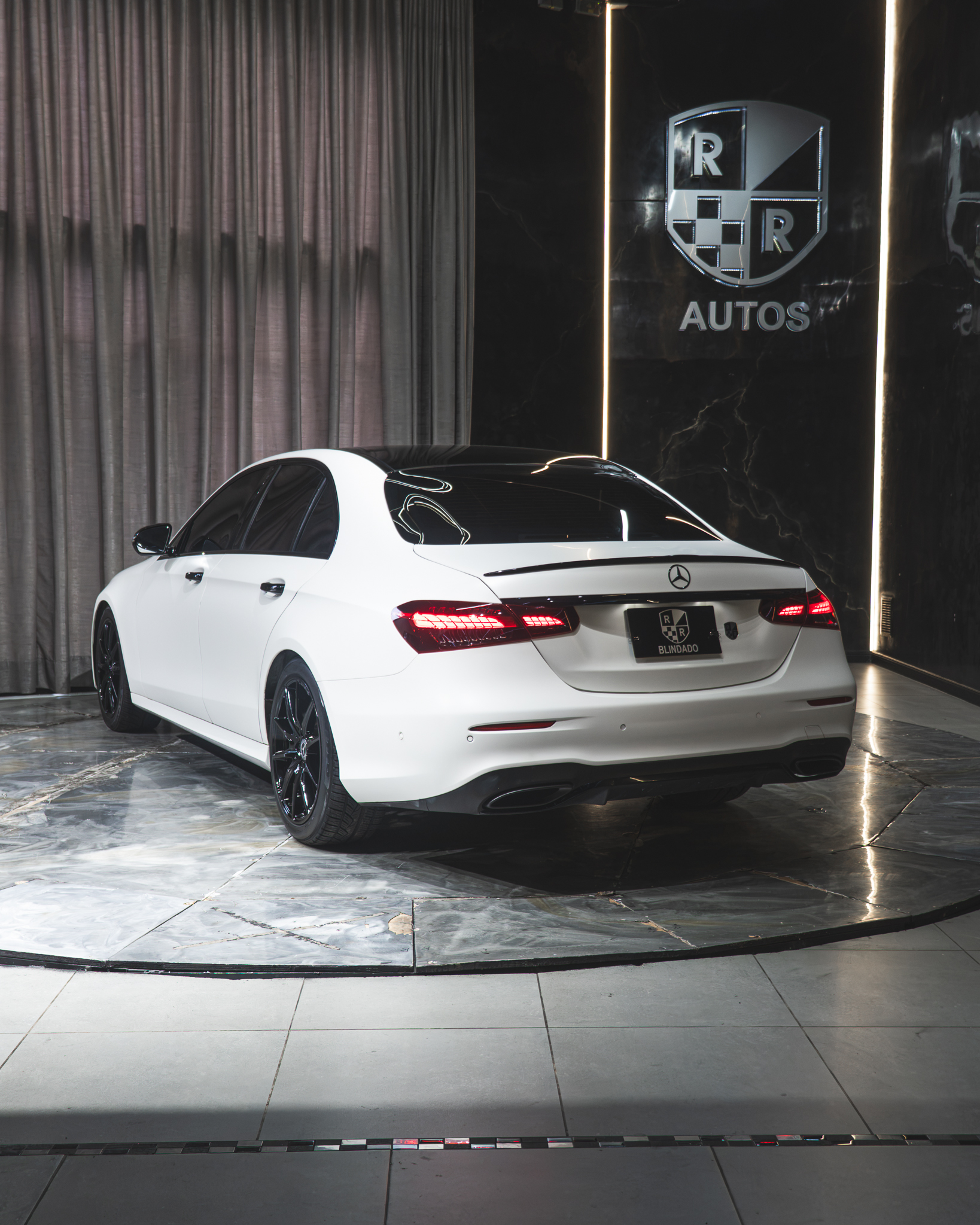 MERCEDES-BENZ E350 BLINDAJE 2+ 2022