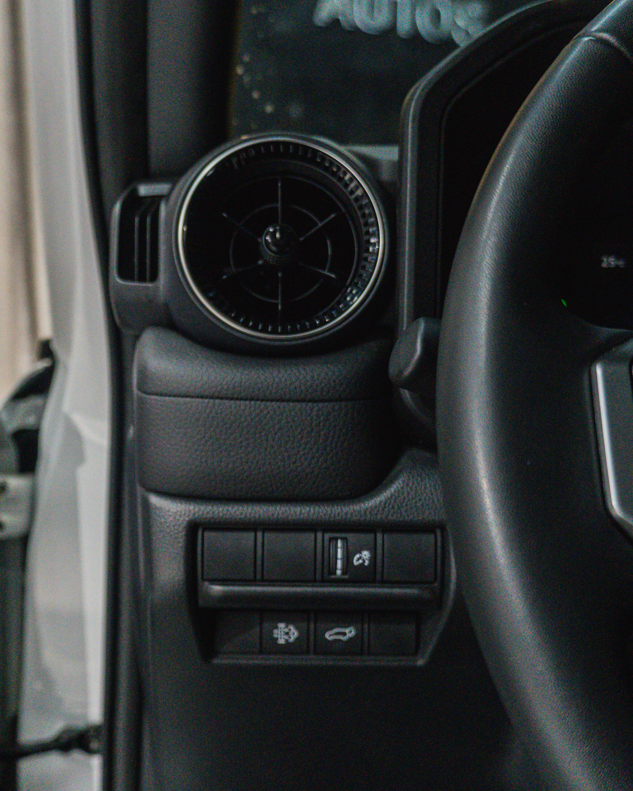 TOYOTA LAND CRUISER PRADO TX-L DIESEL 2025