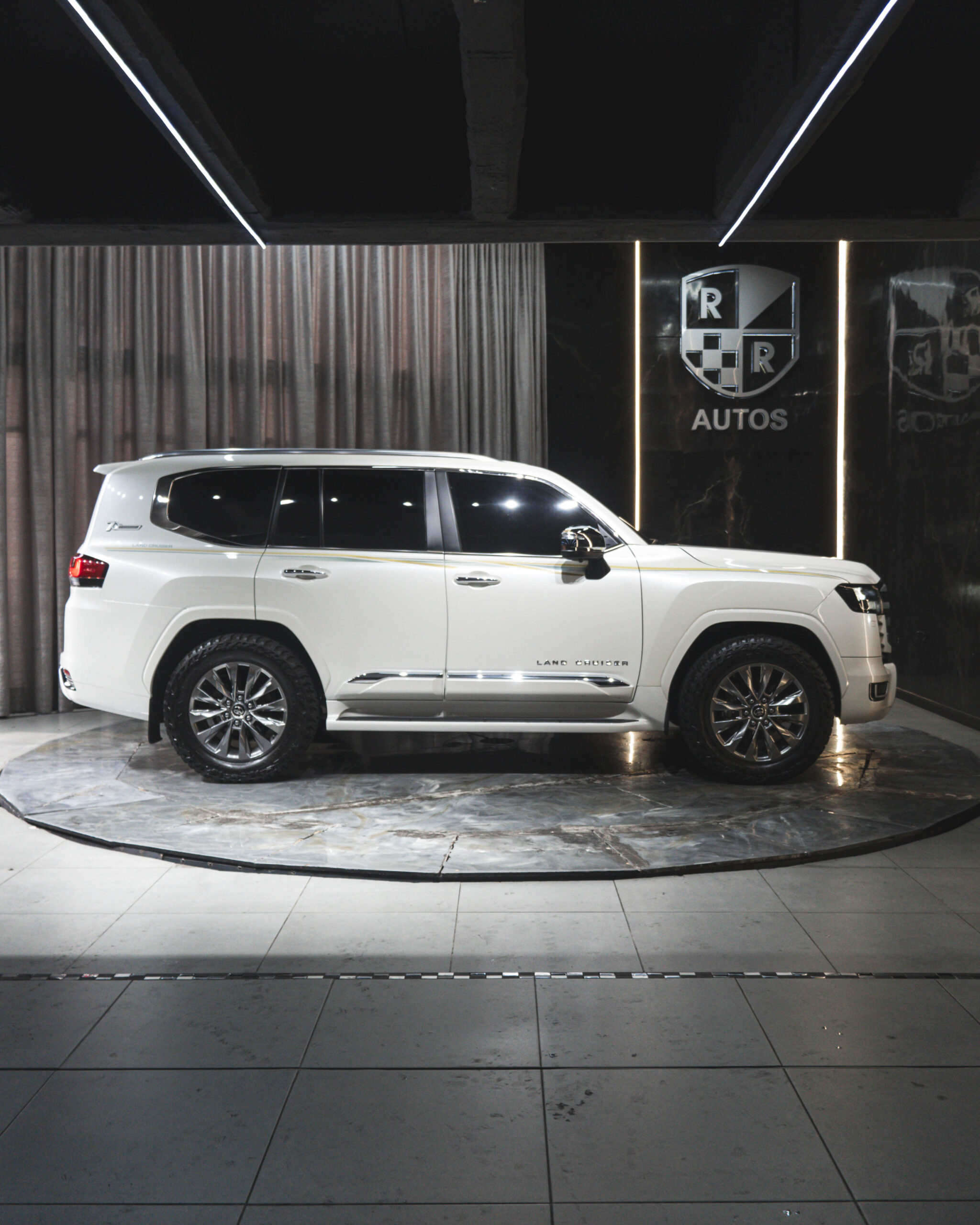 TOYOTA LAND CRUISER 300 GXR DIESEL 2023